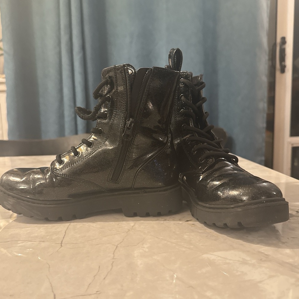art class Black Kids Boots